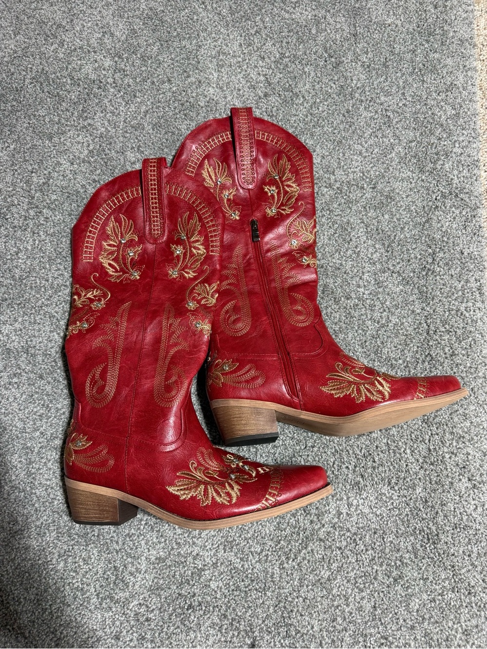 Women’s Red Cowgirl Boots -Size 10